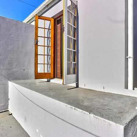 Victorian Home In Hippy Woodstock Cape Town Exterior photo